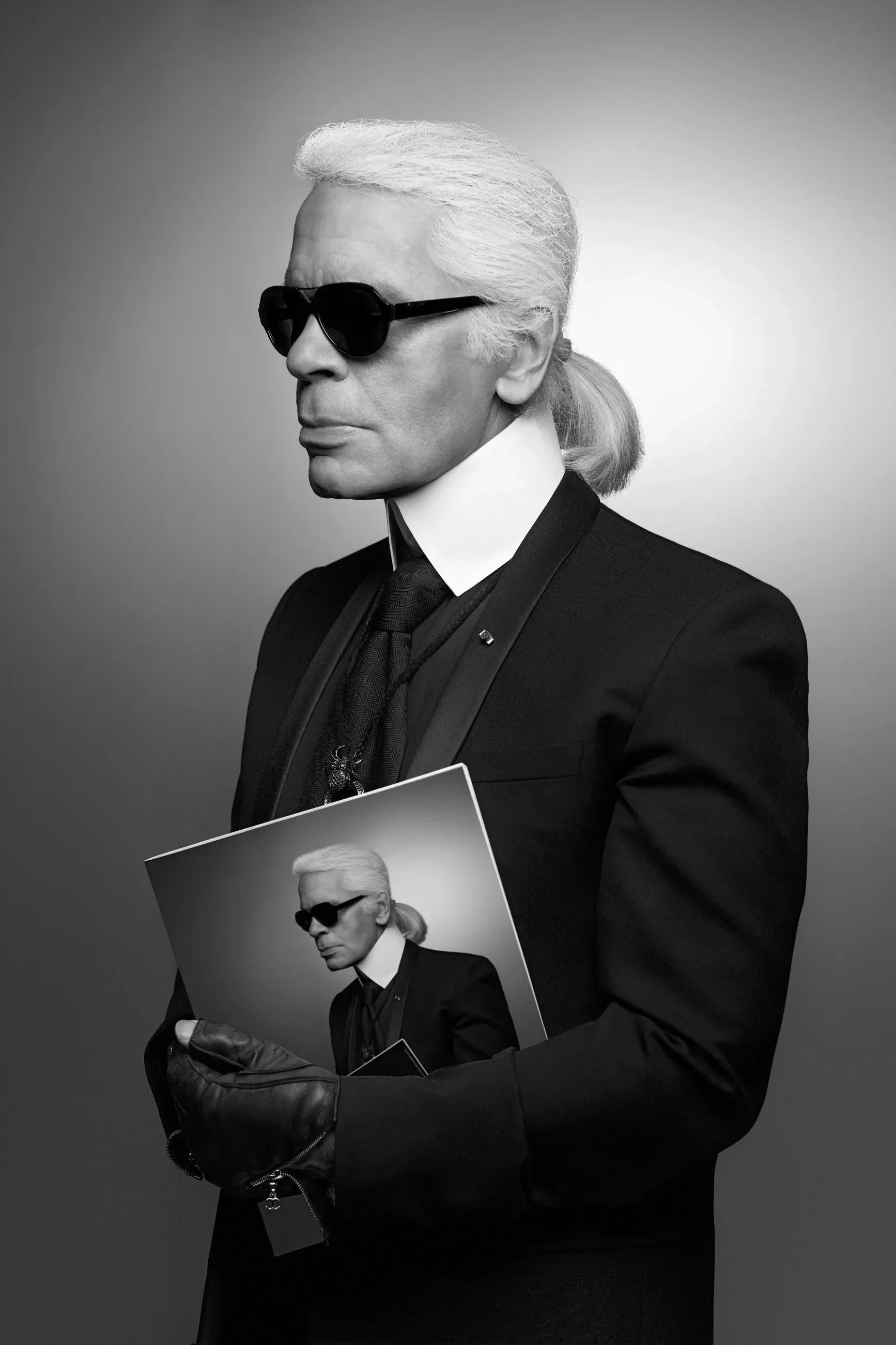 “Karl Lagerfeld: The Man Who Reinvented Luxury”