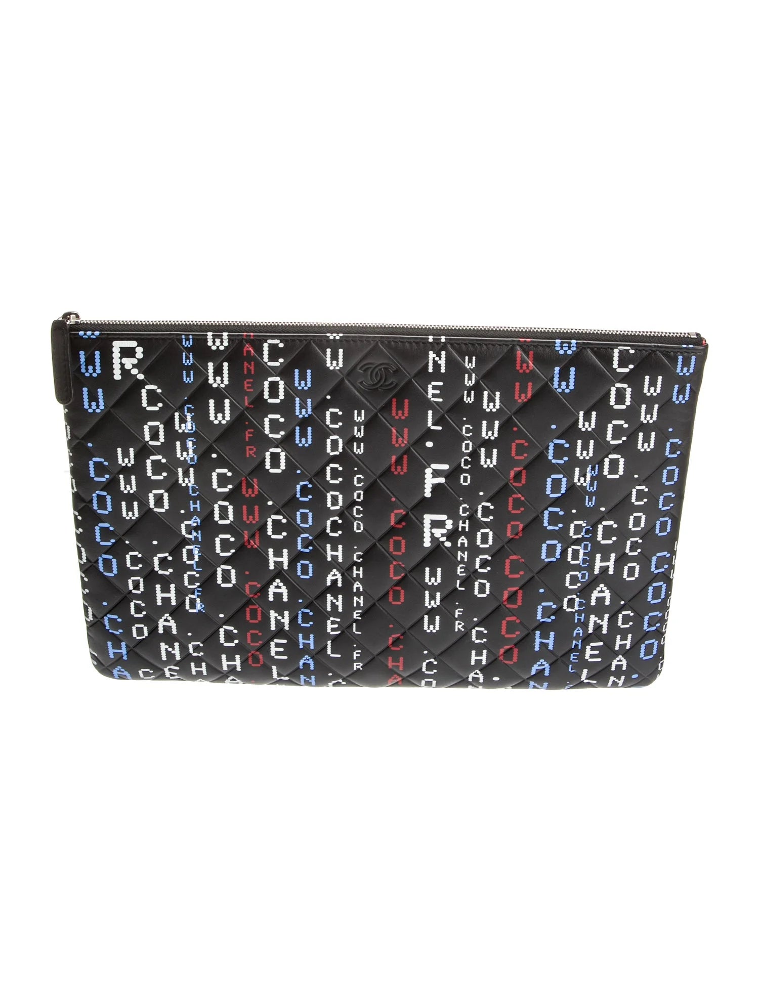 Chanel SS/17 O Clutch