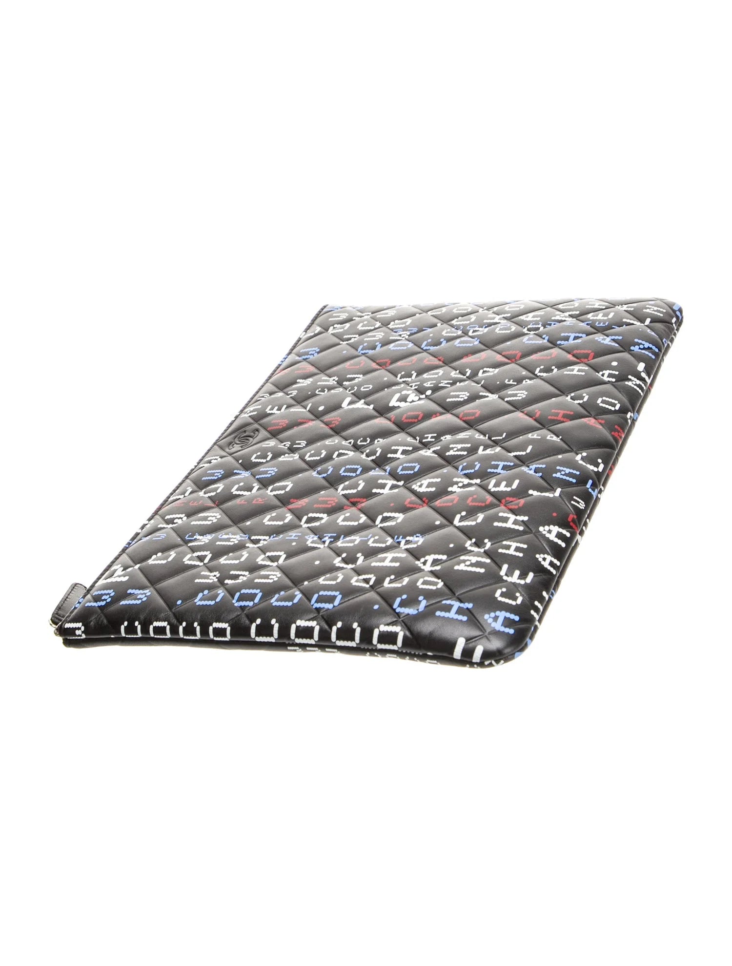 Chanel SS/17 O Clutch